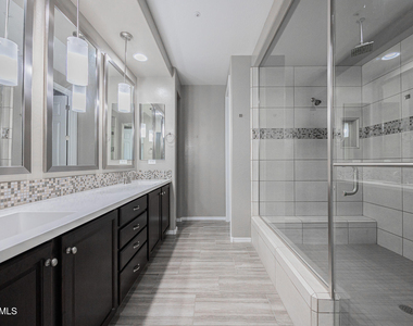 3511 N Carlton Street - Photo Thumbnail 20