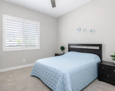 1540 E San Carlos Way - Photo Thumbnail 10