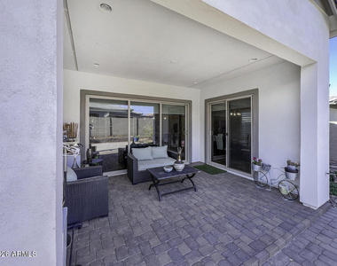 1540 E San Carlos Way - Photo Thumbnail 16