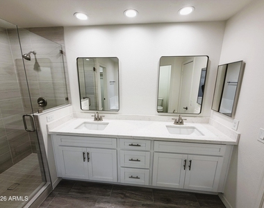 1430 W Camino Court - Photo Thumbnail 20