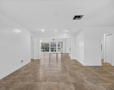 6404 Sagewood Way - Photo Thumbnail 2