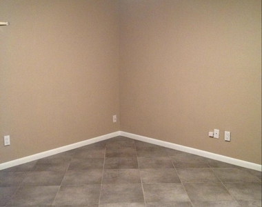 4354 N 82nd Street - Photo Thumbnail 4