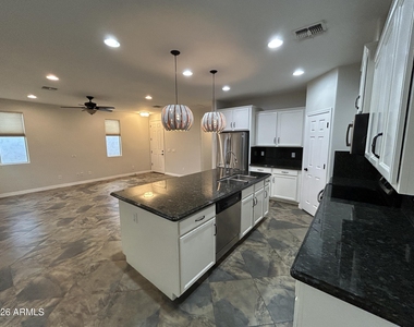 9033 W State Avenue - Photo Thumbnail 4