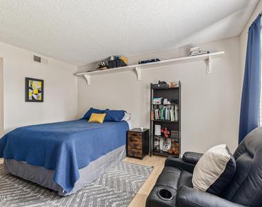 2146 W Isabella Avenue - Photo Thumbnail 14