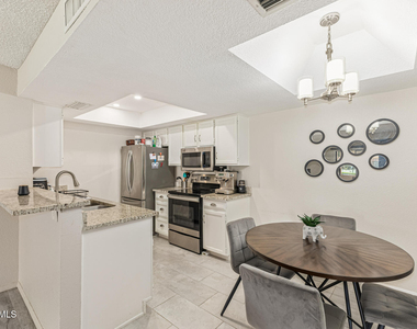 2146 W Isabella Avenue - Photo Thumbnail 6
