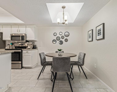 2146 W Isabella Avenue - Photo Thumbnail 8