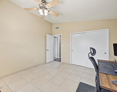 14835 N 46th Street - Photo Thumbnail 34