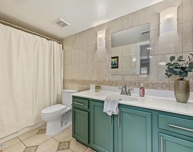 14835 N 46th Street - Photo Thumbnail 29