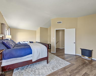 14835 N 46th Street - Photo Thumbnail 20