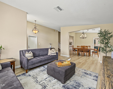 14835 N 46th Street - Photo Thumbnail 11