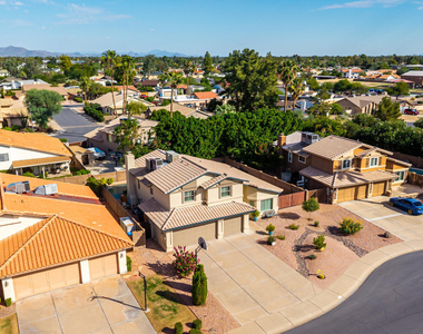 14835 N 46th Street - Photo Thumbnail 51