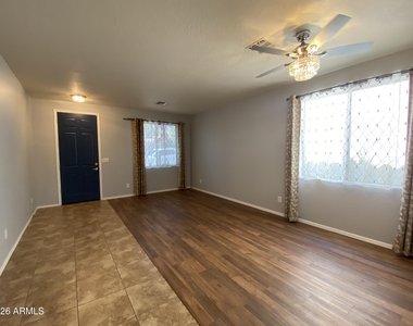 40735 N Trailhead Way - Photo Thumbnail 1
