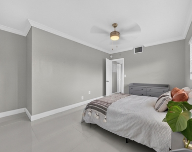 744 Ne 14th Avenue - Photo Thumbnail 20
