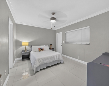 744 Ne 14th Avenue - Photo Thumbnail 22