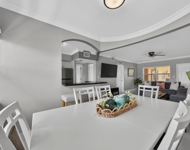 744 Ne 14th Avenue - Photo Thumbnail 6