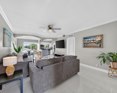 744 Ne 14th Avenue - Photo Thumbnail 15