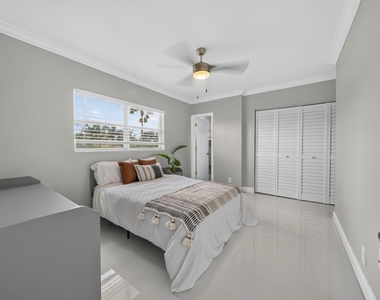 744 Ne 14th Avenue - Photo Thumbnail 18