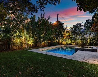 521 Ne 8th Avenue - Photo Thumbnail 54