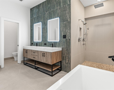521 Ne 8th Avenue - Photo Thumbnail 19