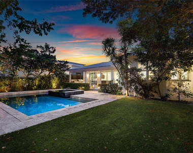521 Ne 8th Avenue - Photo Thumbnail 52