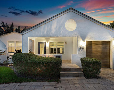 521 Ne 8th Avenue - Photo Thumbnail 2