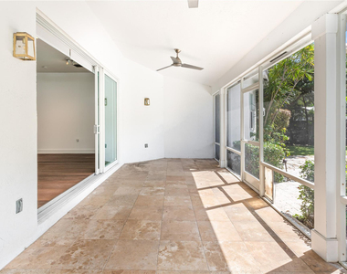 521 Ne 8th Avenue - Photo Thumbnail 31