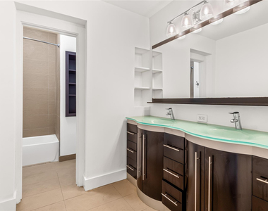 521 Ne 8th Avenue - Photo Thumbnail 24