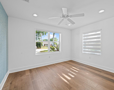 521 Ne 8th Avenue - Photo Thumbnail 23