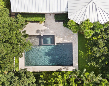 521 Ne 8th Avenue - Photo Thumbnail 32