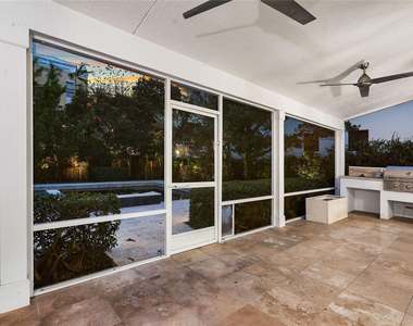 521 Ne 8th Avenue - Photo Thumbnail 48