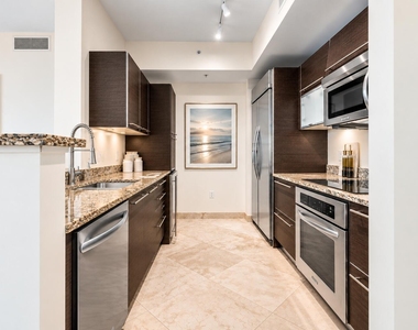 550 Okeechobee Boulevard - Photo Thumbnail 7