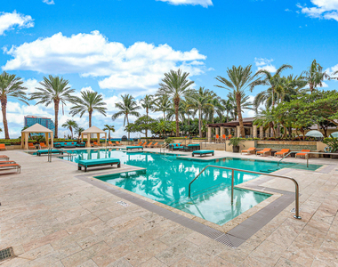 550 Okeechobee Boulevard - Photo Thumbnail 22