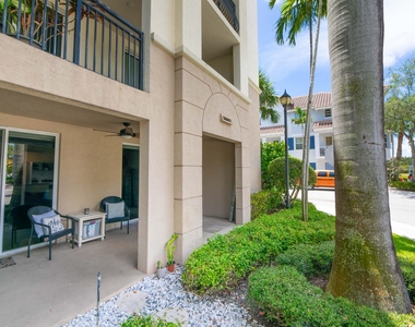 3107 Renaissance Way - Photo Thumbnail 4