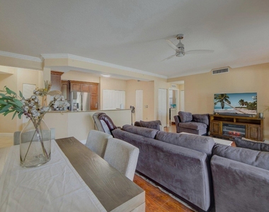 3107 Renaissance Way - Photo Thumbnail 6