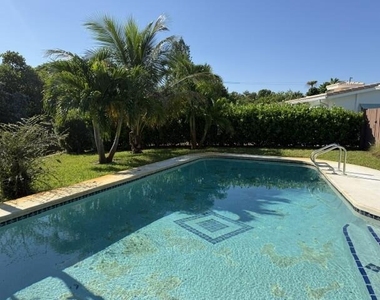4600 Ne 15th Avenue - Photo Thumbnail 28