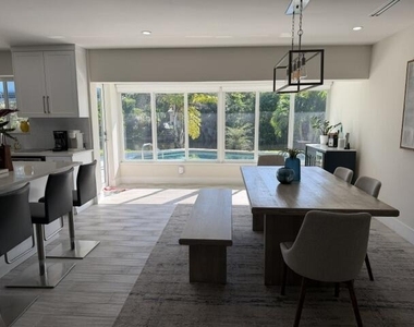 4600 Ne 15th Avenue - Photo Thumbnail 8