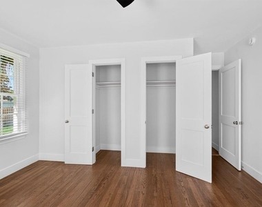 826 37th Street - Photo Thumbnail 26