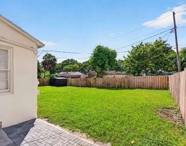 826 37th Street - Photo Thumbnail 32