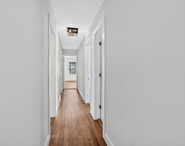 826 37th Street - Photo Thumbnail 15