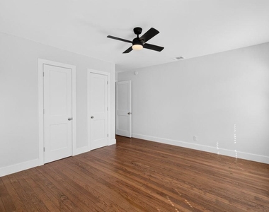 826 37th Street - Photo Thumbnail 27