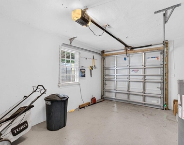 826 37th Street - Photo Thumbnail 31