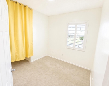 2927 Crestwood Terrace - Photo Thumbnail 20