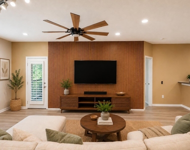 2927 Crestwood Terrace - Photo Thumbnail 4