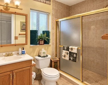 400 Sw Natura Avenue - Photo Thumbnail 3