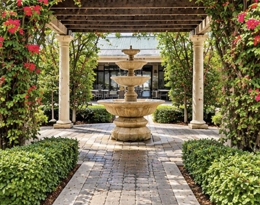 400 Sw Natura Avenue - Photo Thumbnail 8