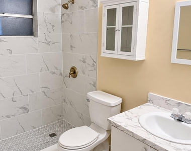 2302 Liberty Street - Photo Thumbnail 5