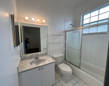 2314 Johnson Street - Photo Thumbnail 5