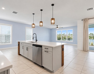 3524 Nw Solange Court - Photo Thumbnail 5