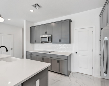 179 Se Birch Terrace - Photo Thumbnail 8