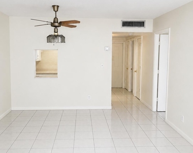 2200 Park Lane - Photo Thumbnail 2